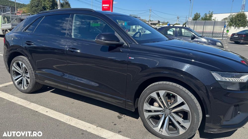 Audi Q8 - 2