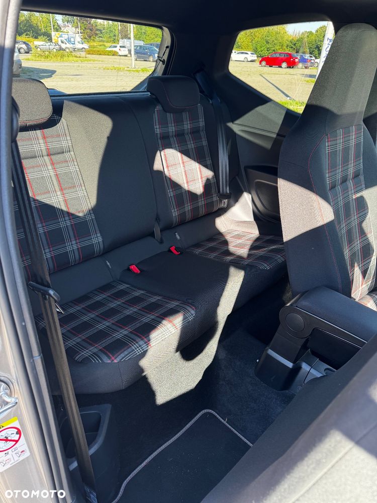 Volkswagen up! 1.0 TSI GTI - 19