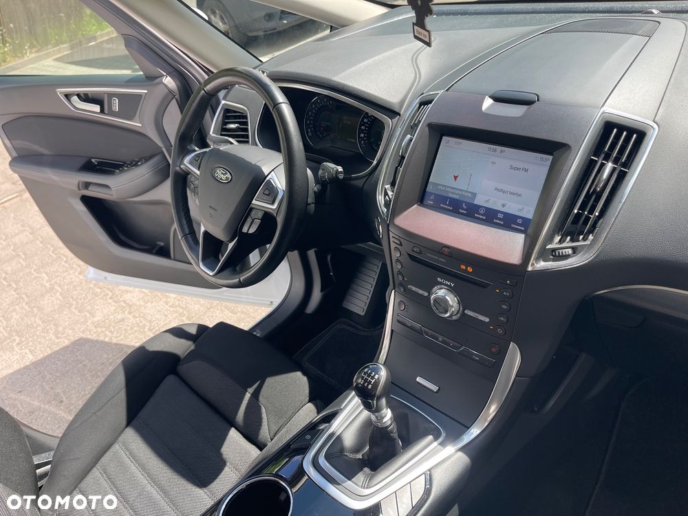 Ford S-Max - 29
