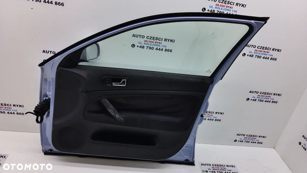 VW Passat B5 Kombi  Sedan  Drzwi Lewe Przód LL5Y - 19