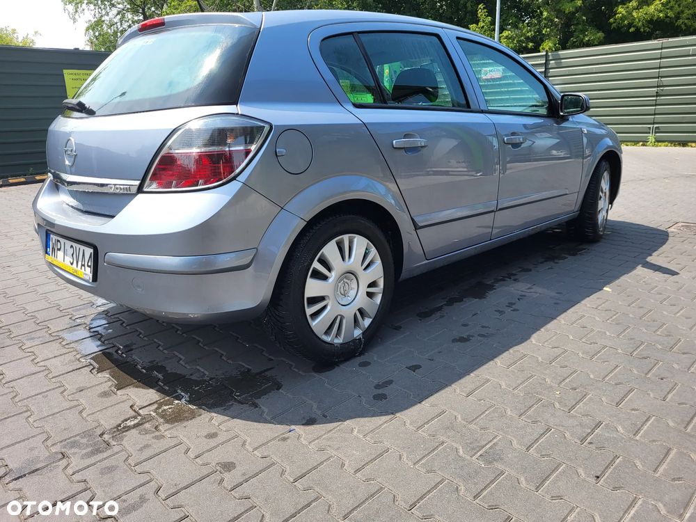 Opel Astra 1.7 CDTI - 4