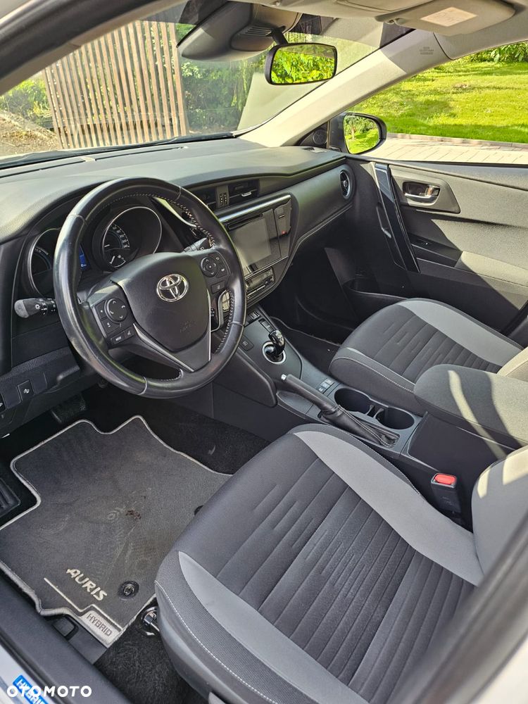 Toyota Auris - 16