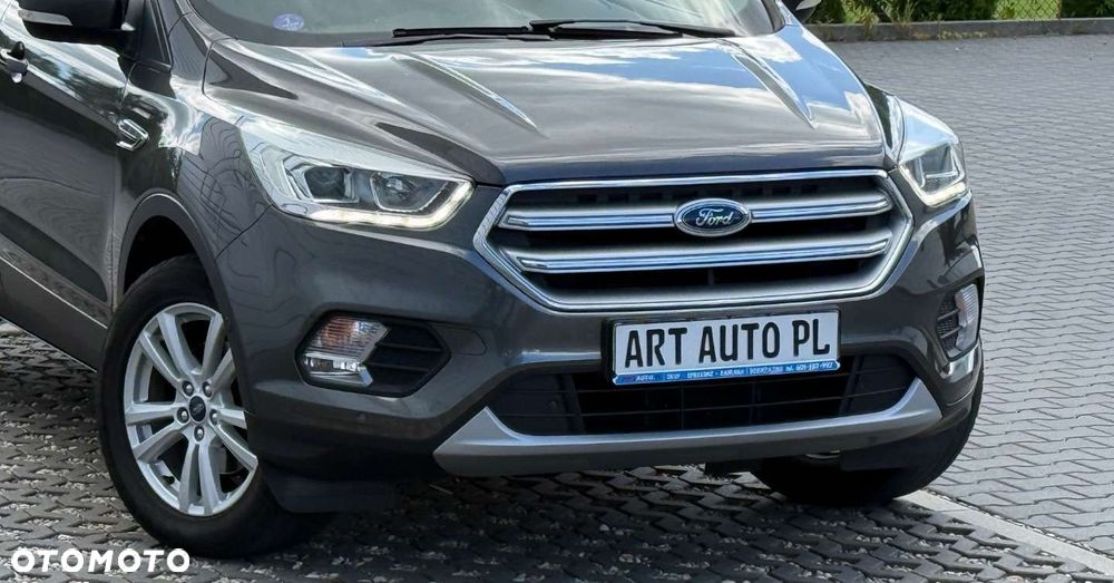 Ford Kuga - 10