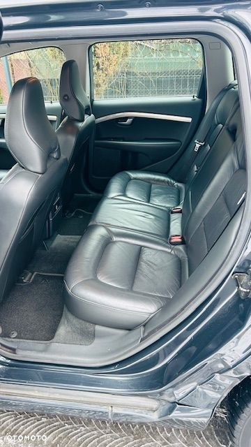 Volvo V70 2.0D Momentum - 4