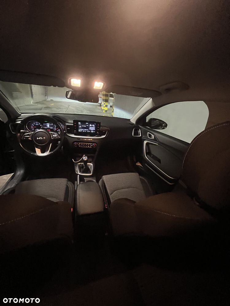 Kia XCeed 1.5 T-GDI M - 12