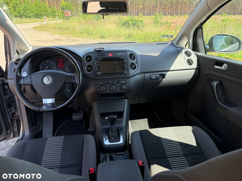 Volkswagen Golf Plus 1.9 TDI DSG United - 13