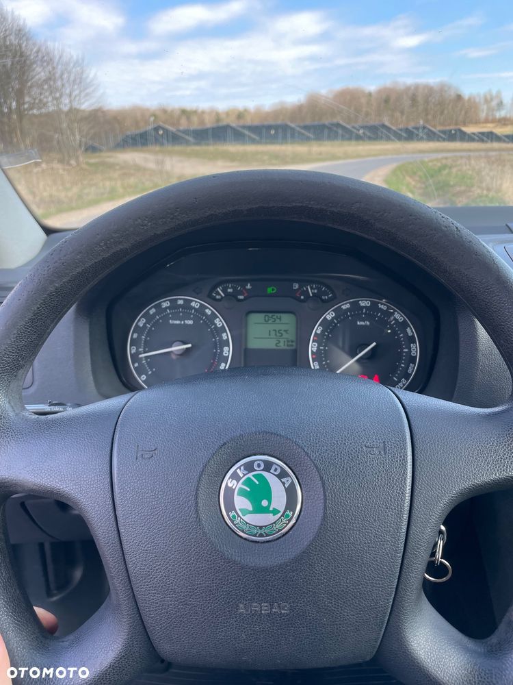 Skoda Octavia 2.0 FSI Elegance - 17