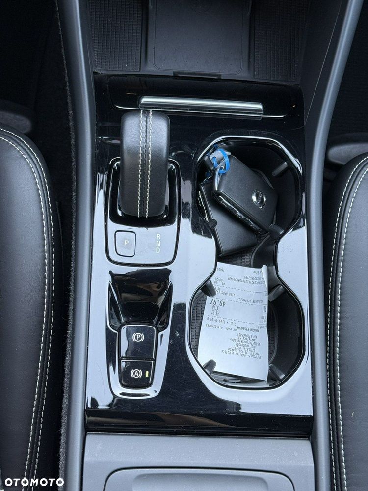 Volvo XC 40 B4 B Geartronic RDesign - 32