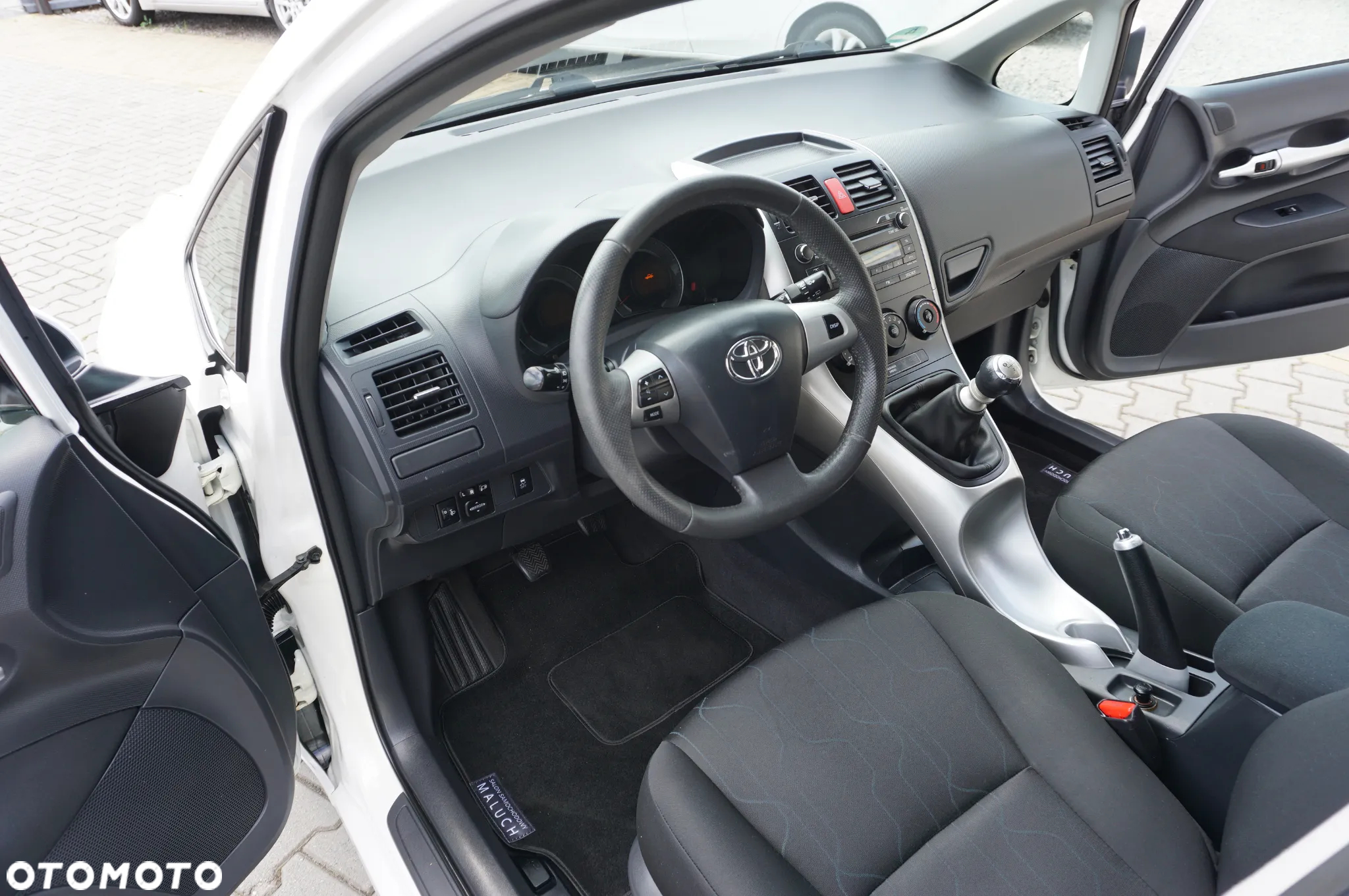 Toyota Auris 1.6 Comfort - 22