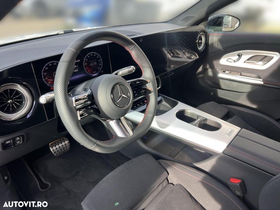 Mercedes-Benz CLA 250+ - 9