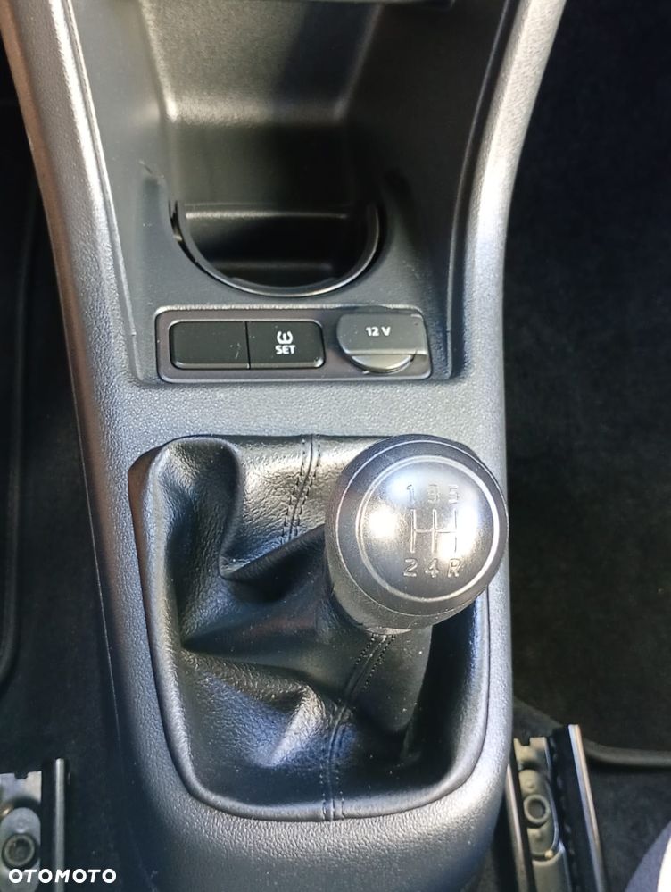 Volkswagen up! 1.0 Beats - 18