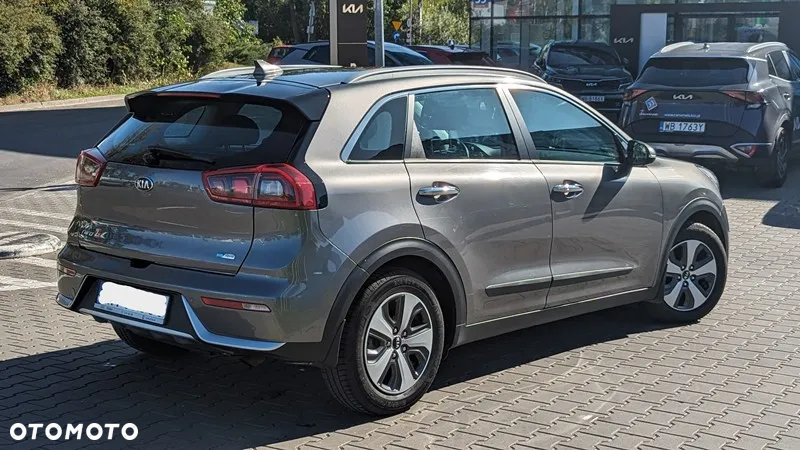 Kia Niro 1.6 GDI Hybrid L - 3