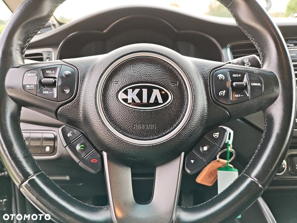 Kia Carens 1.6 GDI L - 24