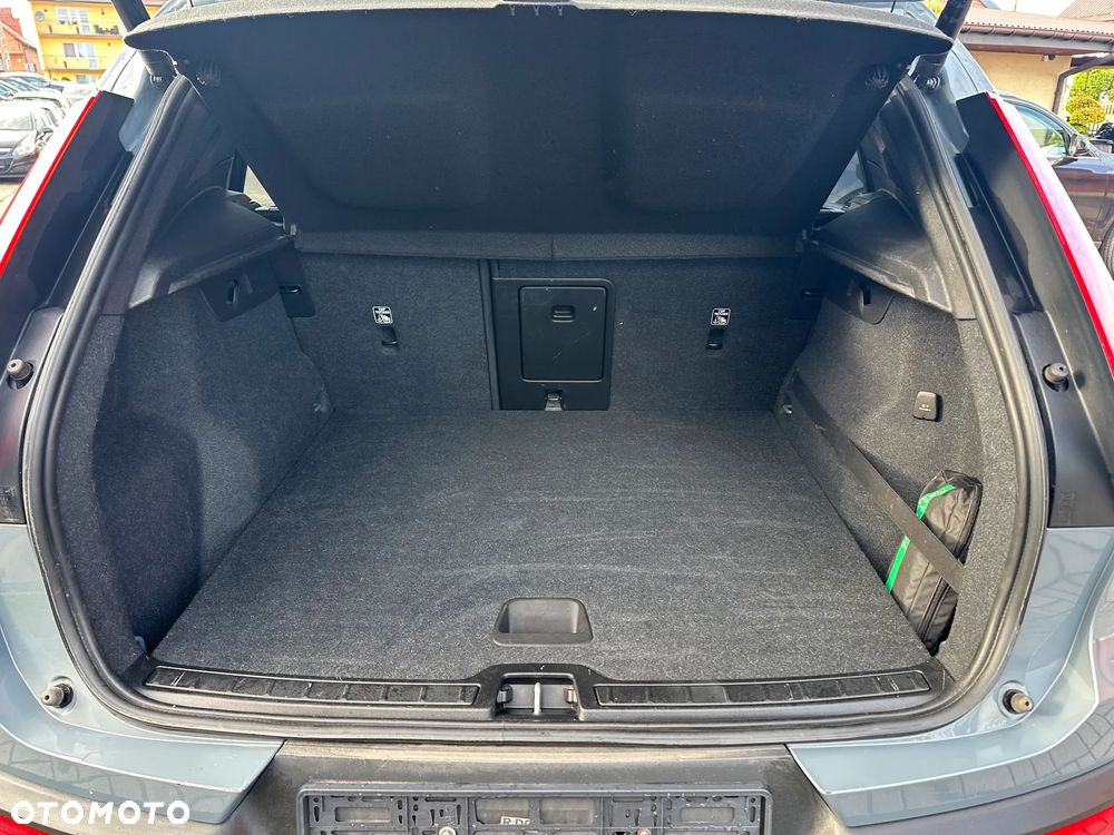 Volvo XC 40 - 12