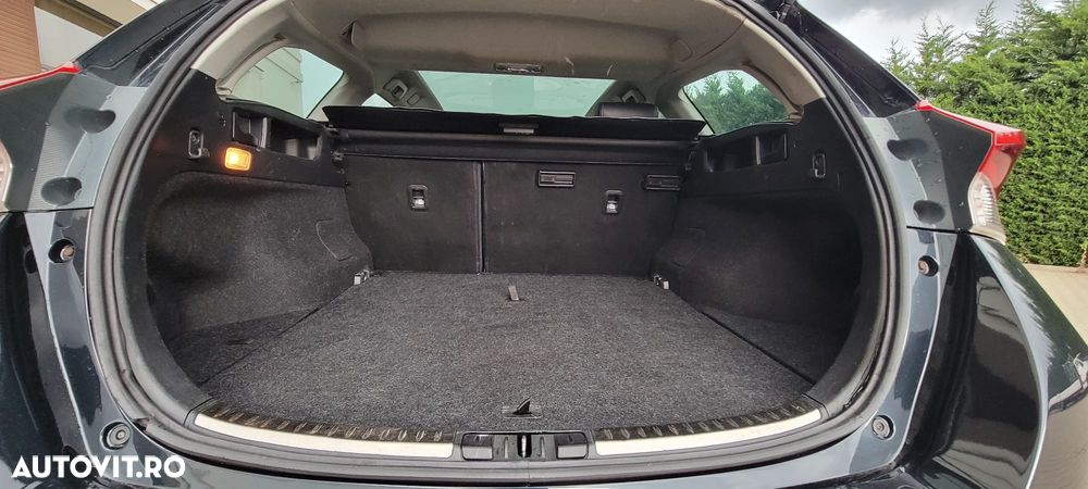 Toyota Auris - 11