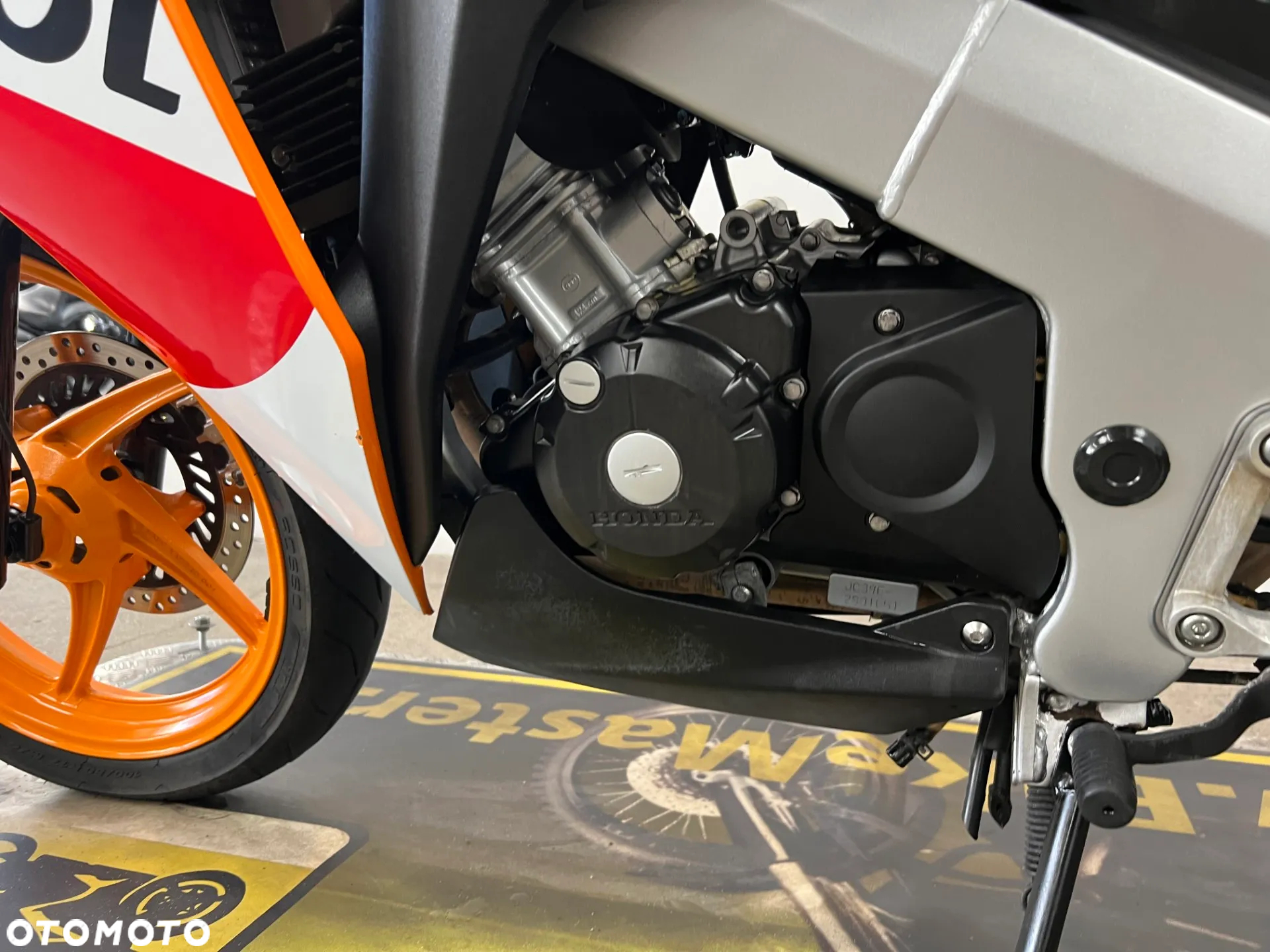 Honda CBR - 23