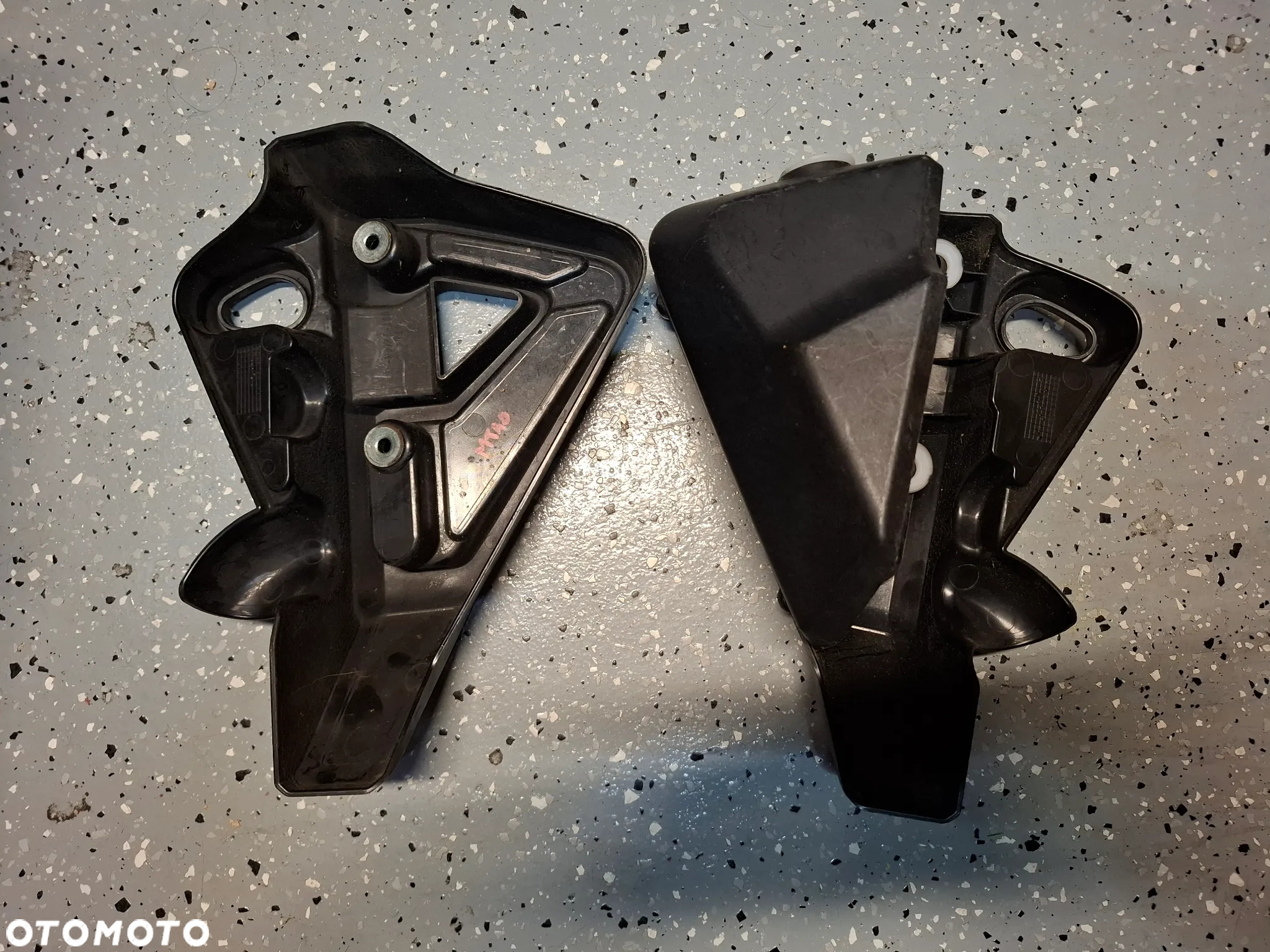 Yamaha MT10 wypełnienie boczek osłona chłodnicy owiewka - 2