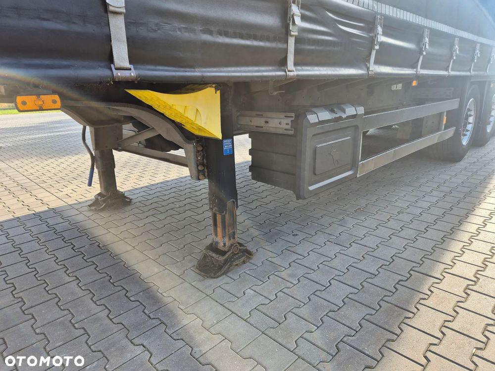 Schmitz Cargobull SCB Coil mulda - 11