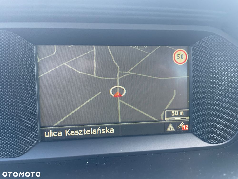Mercedes-Benz Klasa C 180 BlueEFFICIENCY 7G-TRONIC Avantgarde - 13