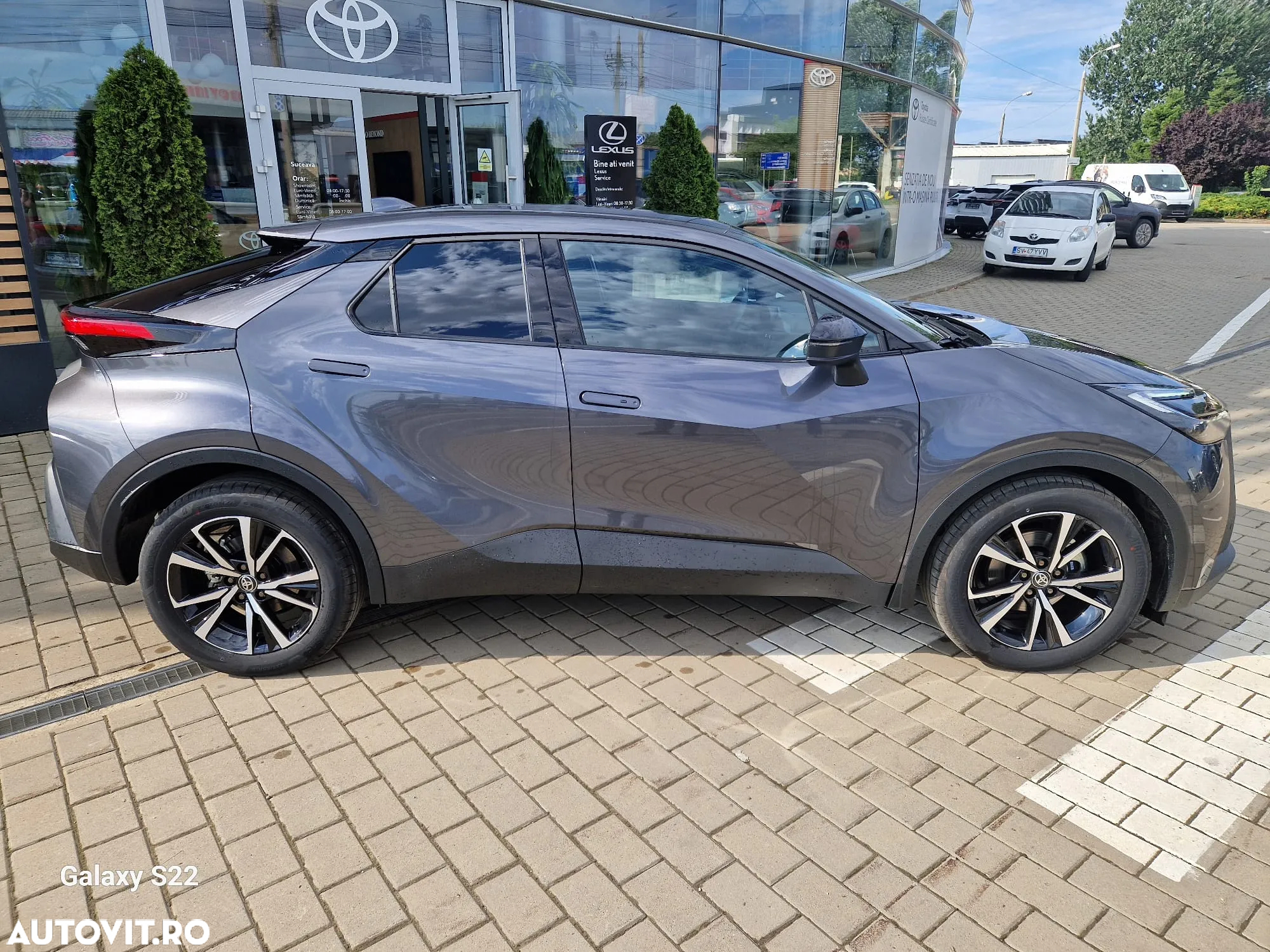Toyota C-HR - 4
