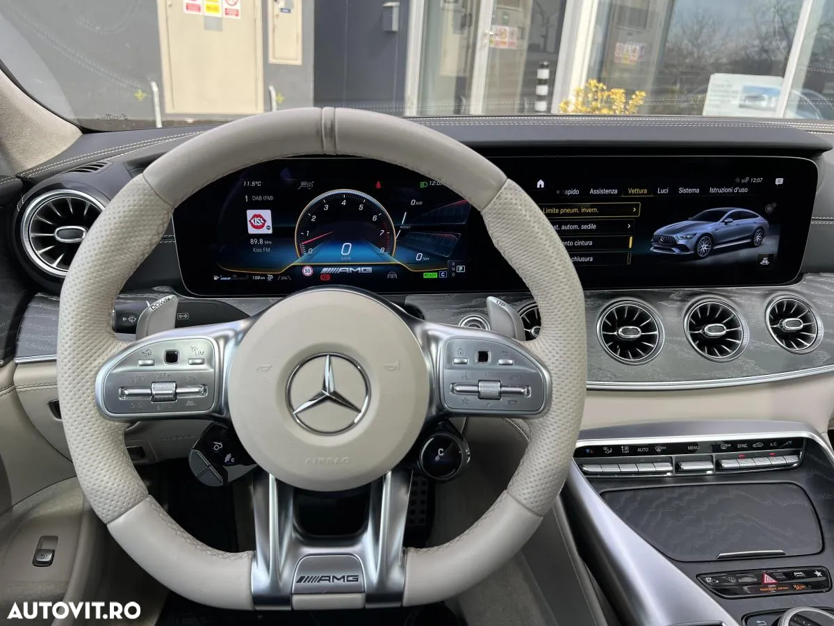 Mercedes-Benz AMG GT 53 4MATIC+ MHEV - 12