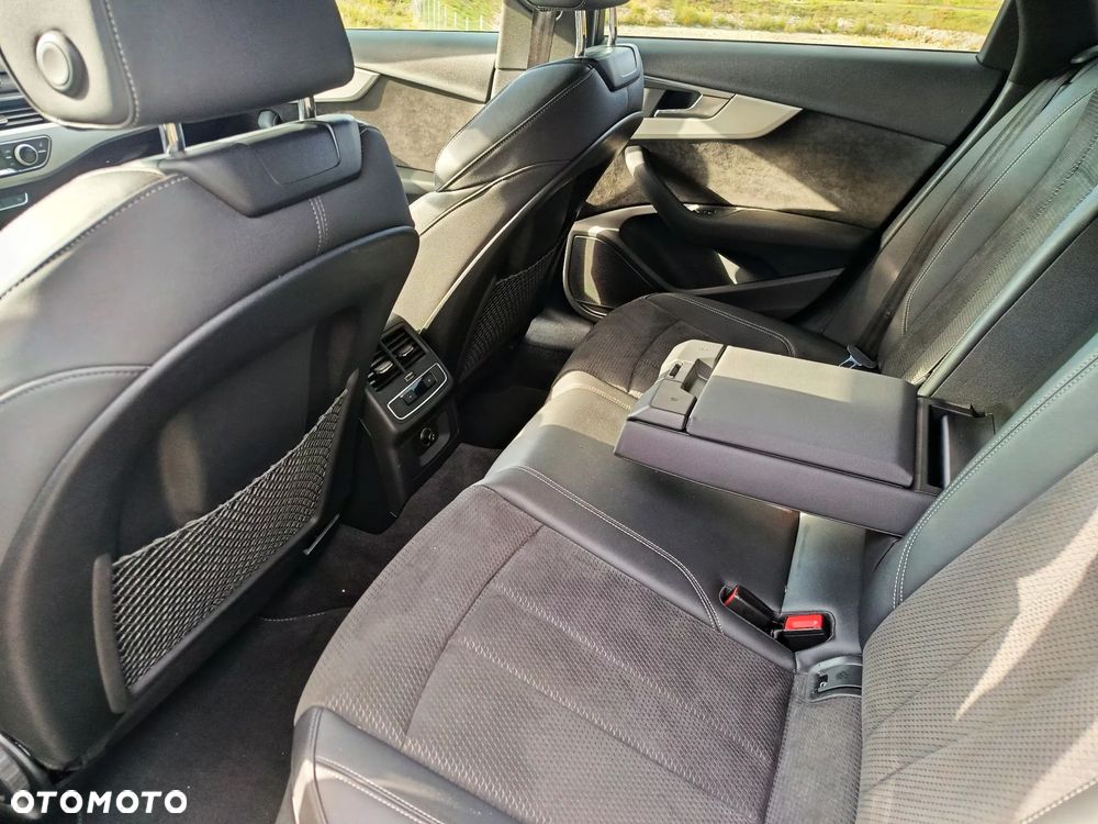 Audi A4 Avant 40 TDI S Line S tronic - 14
