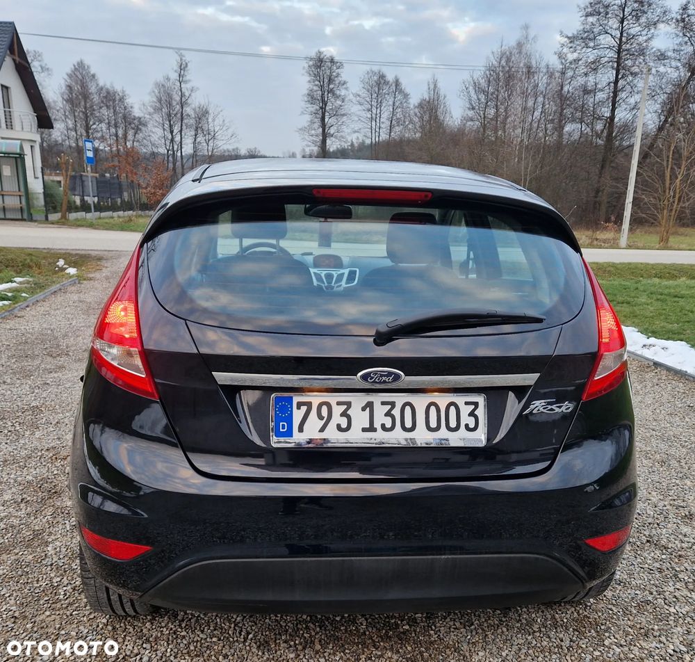 Ford Fiesta 1.25 Celebration - 6