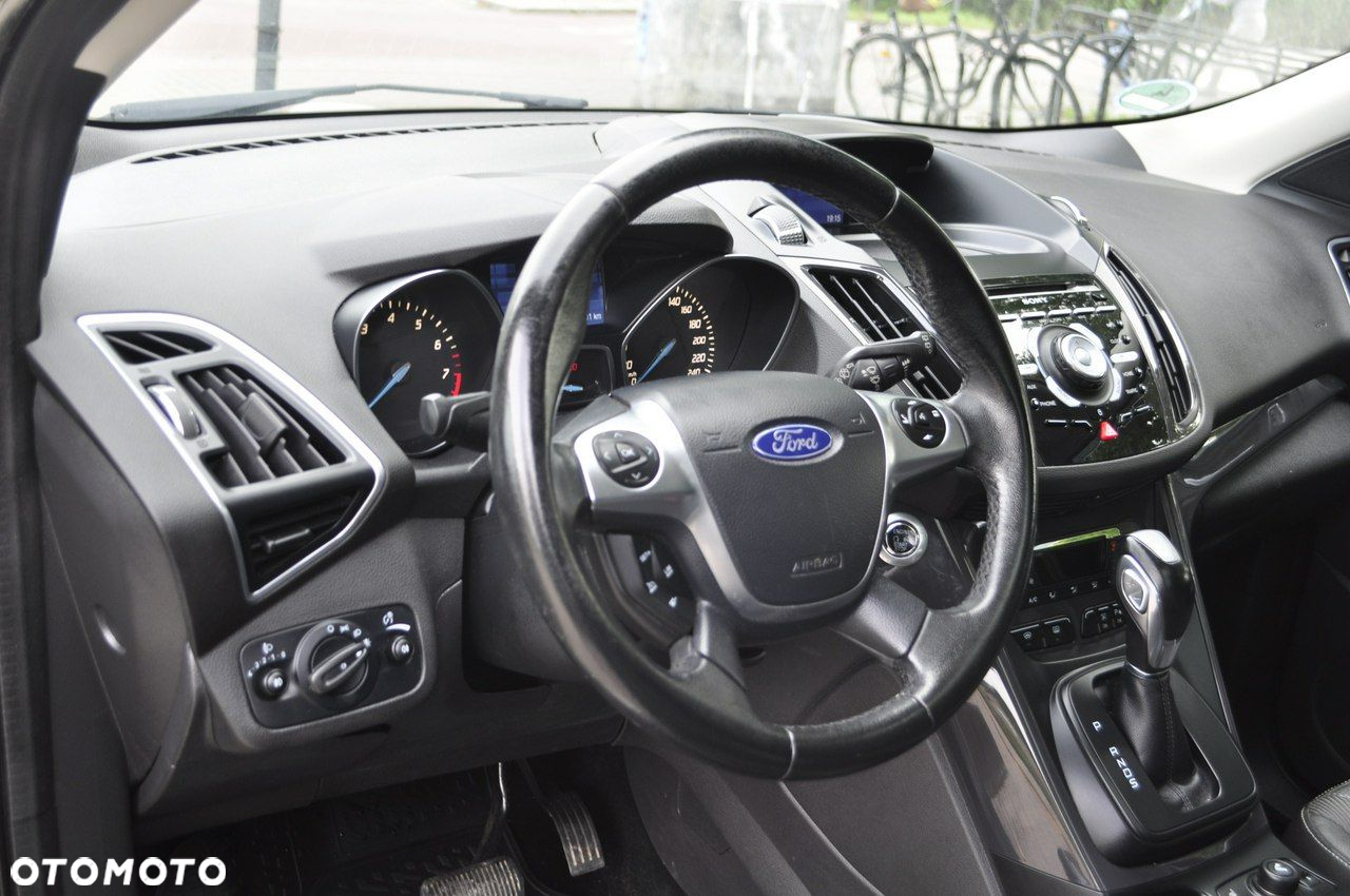 Ford Kuga 1.6 EcoBoost 4x4 Titanium - 20