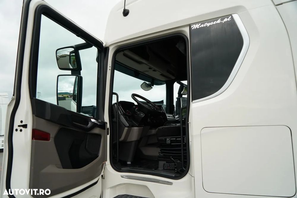 Scania R 520 / V8 / SISTEM HIDRAULIC / RETARDER / I-PARK COOL / FULL AIRMATIC / EURO 6 - 23
