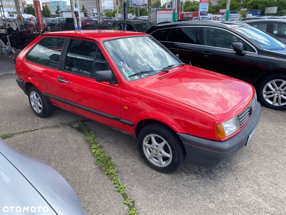 Volkswagen Polo - 2