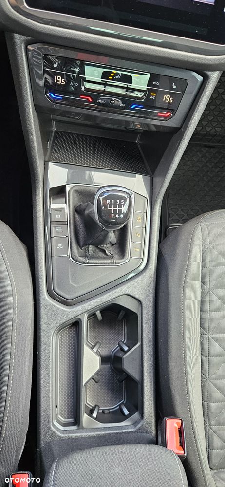 Volkswagen Tiguan 1.5 TSI OPF ACTIVE - 39