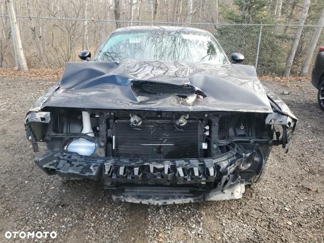 Dodge Challenger 3.6 GT Plus AWD - 5