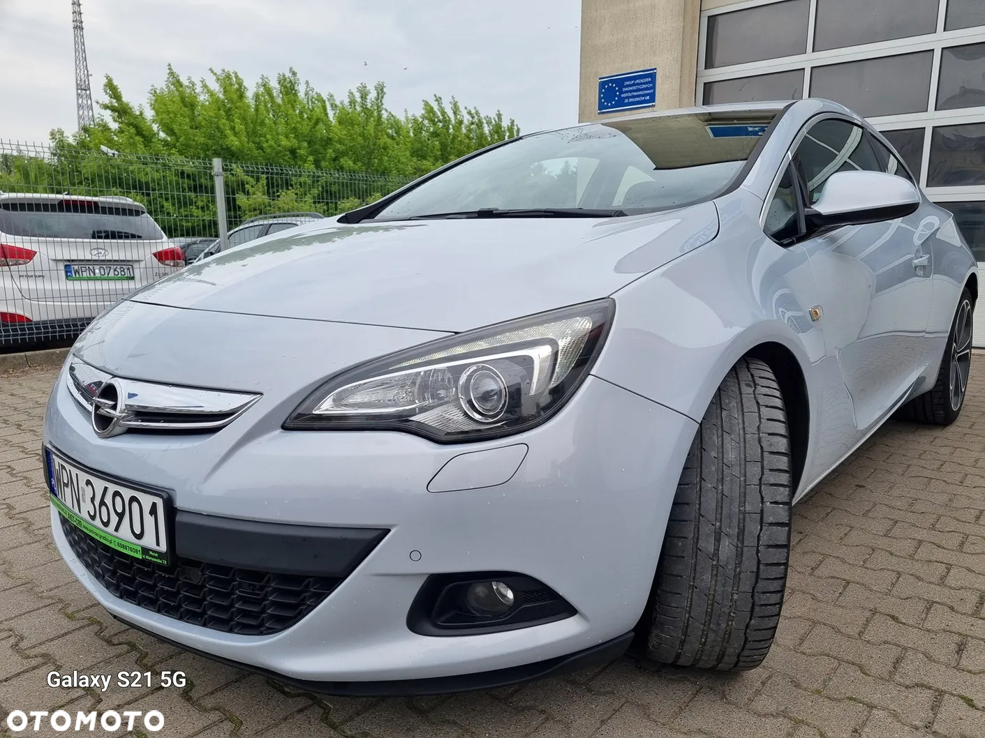 Opel Astra GTC 1.6 Turbo Innovation - 2