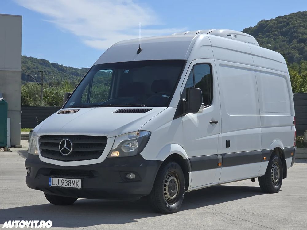 Mercedes-Benz Sprinter - 2