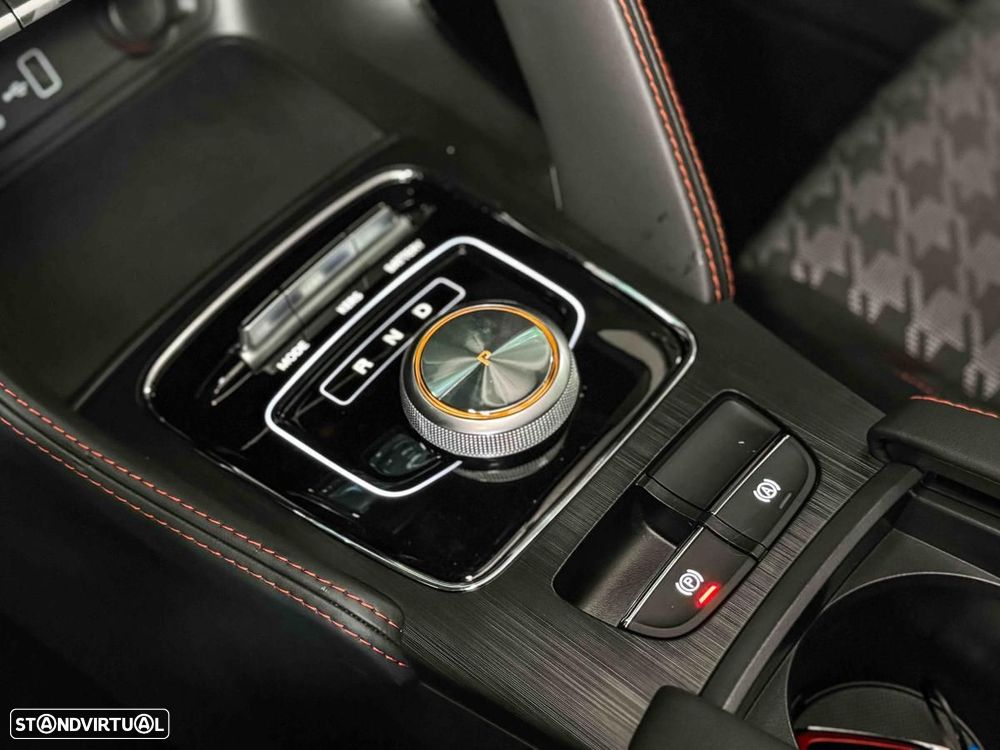 MG ZS EV 72.6 kWh Comfort OBC 11 kW - 28