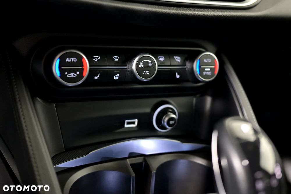 Alfa Romeo Stelvio 2.0 Turbo TI Q4 - 23