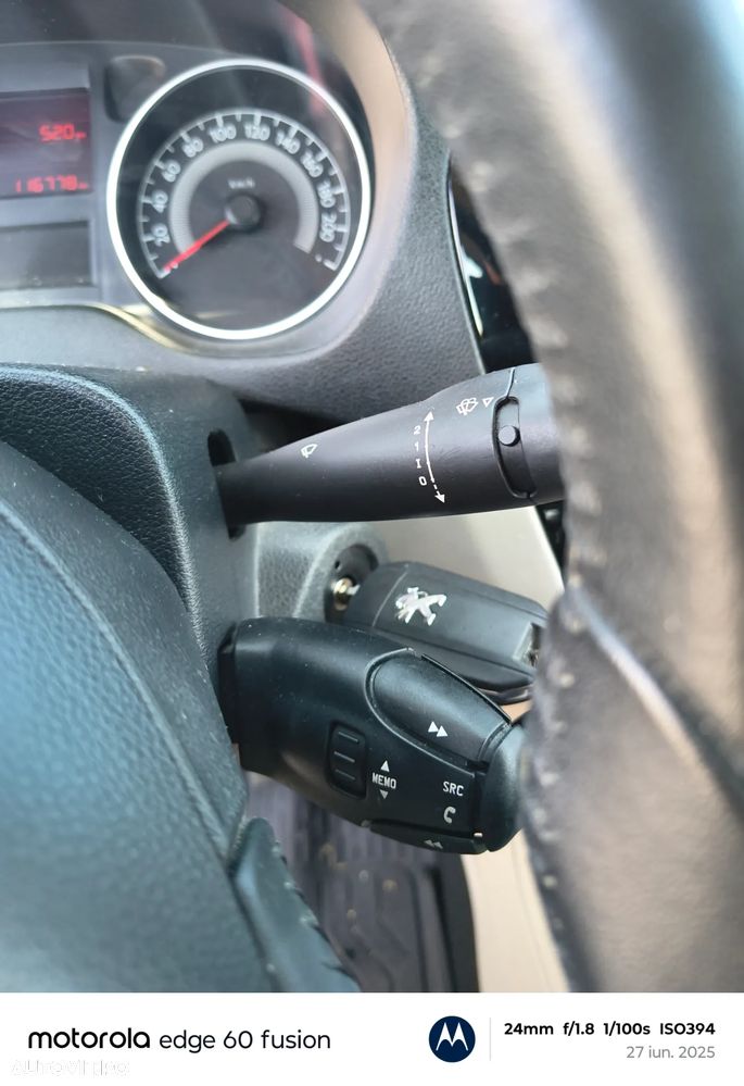 Peugeot 301 1.6 HDI FAP Allure - 8