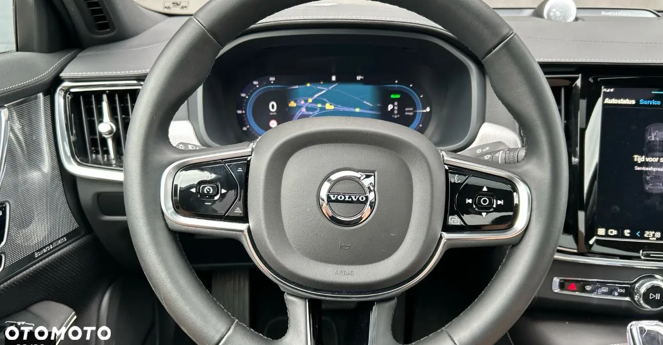 Volvo S90 T8 AWD Plug-In Hybrid Ultimate Dark - 9