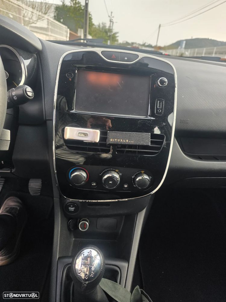 Renault Clio Sport Tourer 1.5 dCi - 5
