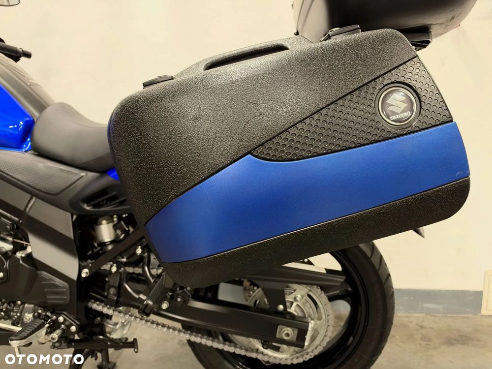 Suzuki V-STROM - 25