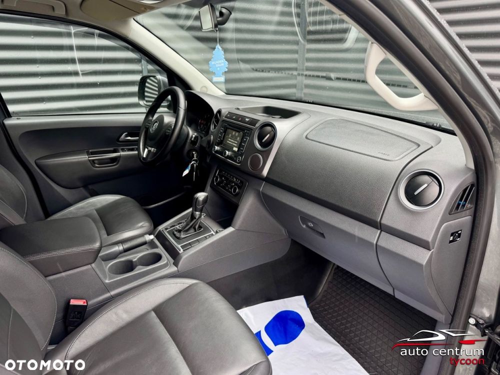 Volkswagen Amarok - 34