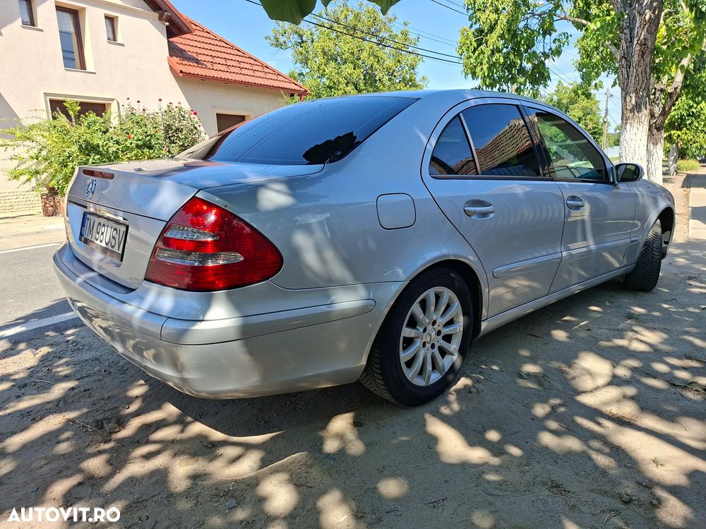 Mercedes-Benz E 220 CDI - 3
