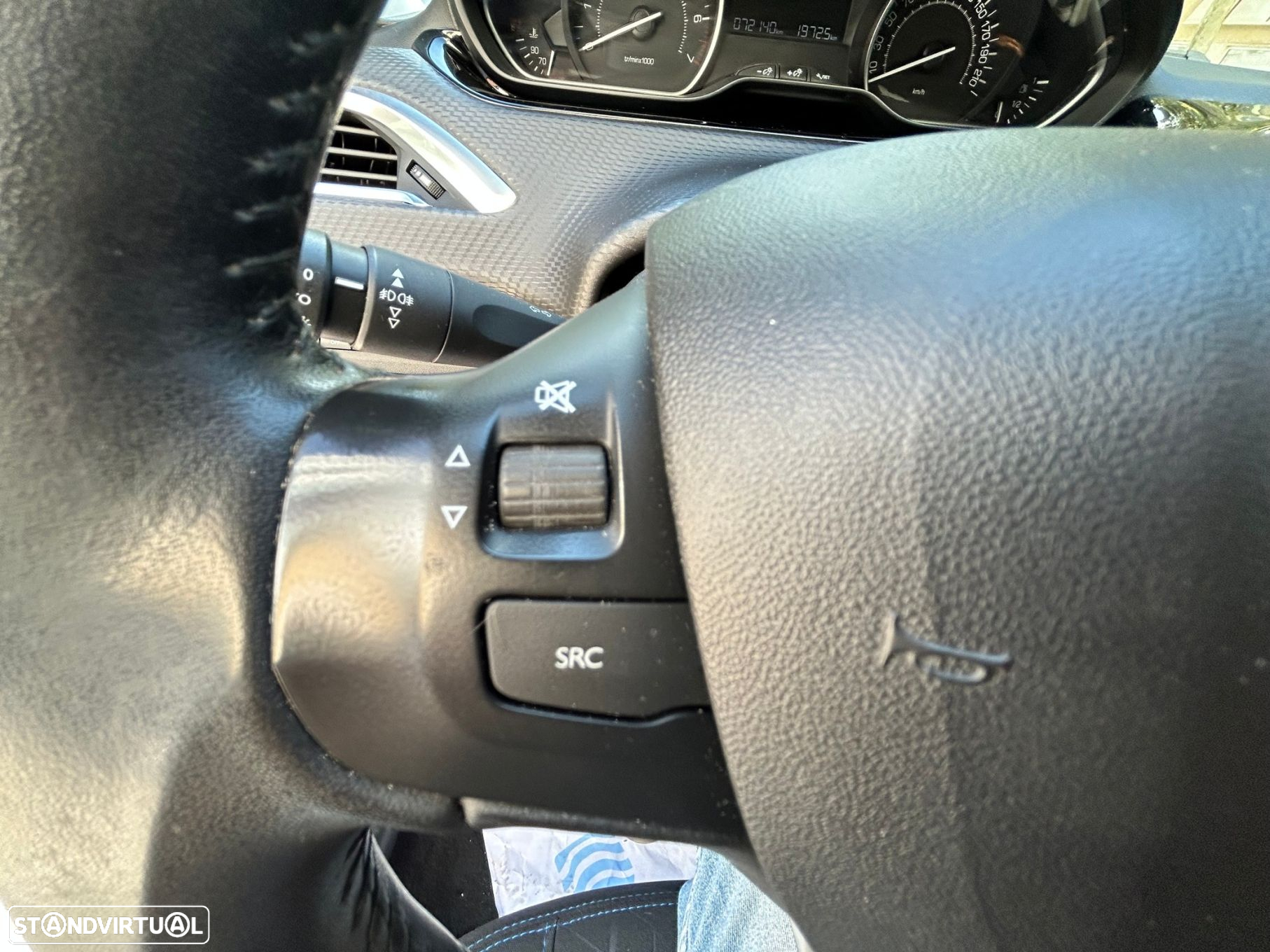 Peugeot 2008 1.2 PureTech Style - 28