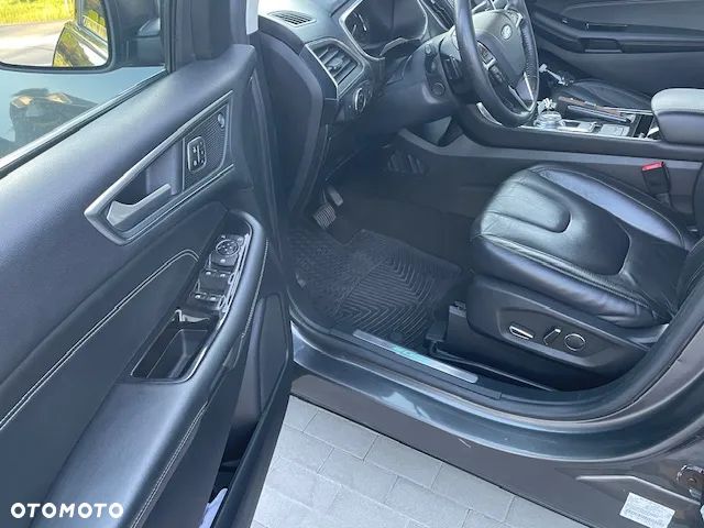 Ford Edge - 22