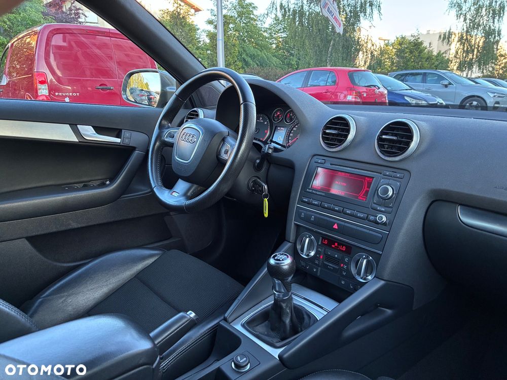 Audi A3 Sportback 2.0 TDI DPF S line Sportpaket (plus) - 14