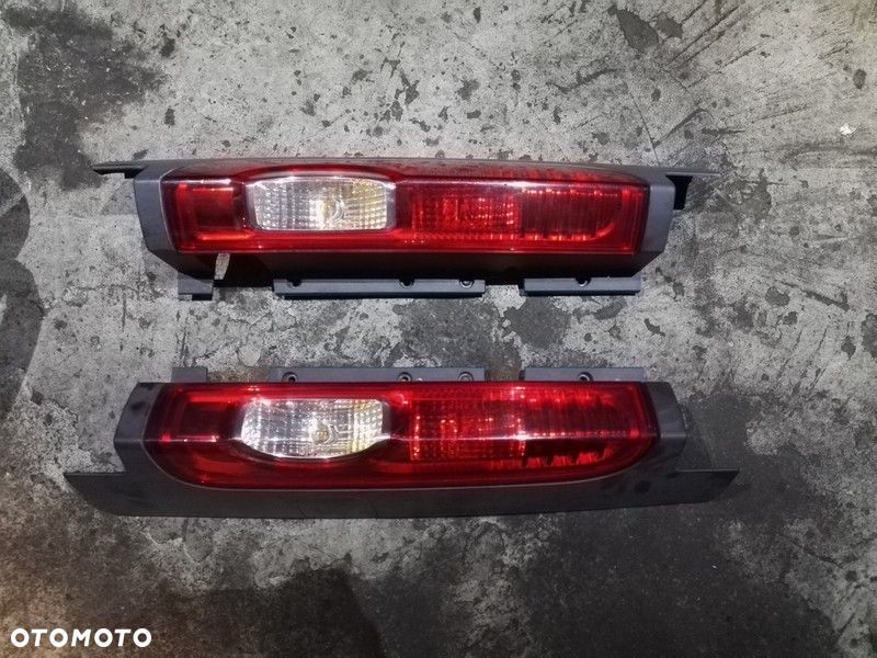 obudowa lampy tył trafic vivaro primastar 07+ - 2