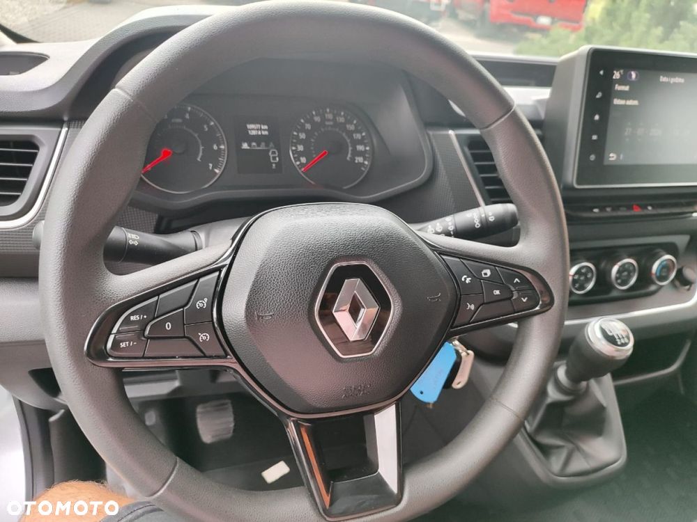 Renault Trafic - 19