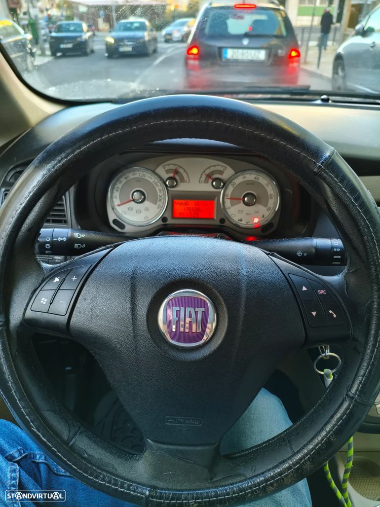 Fiat Linea 1.3 M-Jet Emotion Dualogic - 10