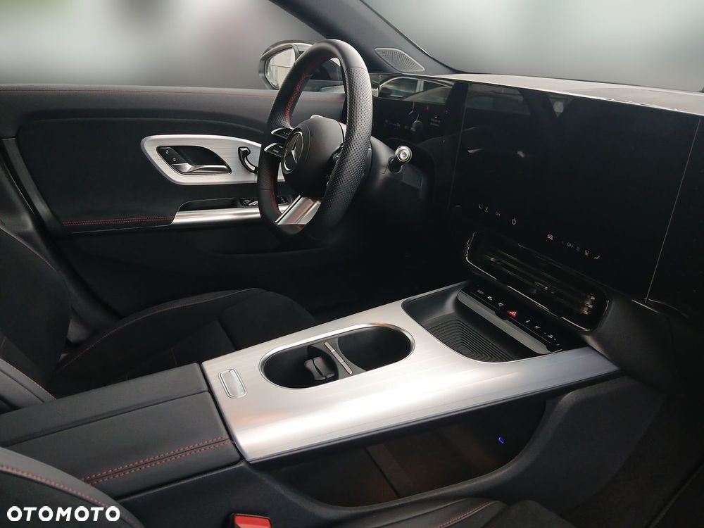 Mercedes-Benz CLA 250+ EQ - 15