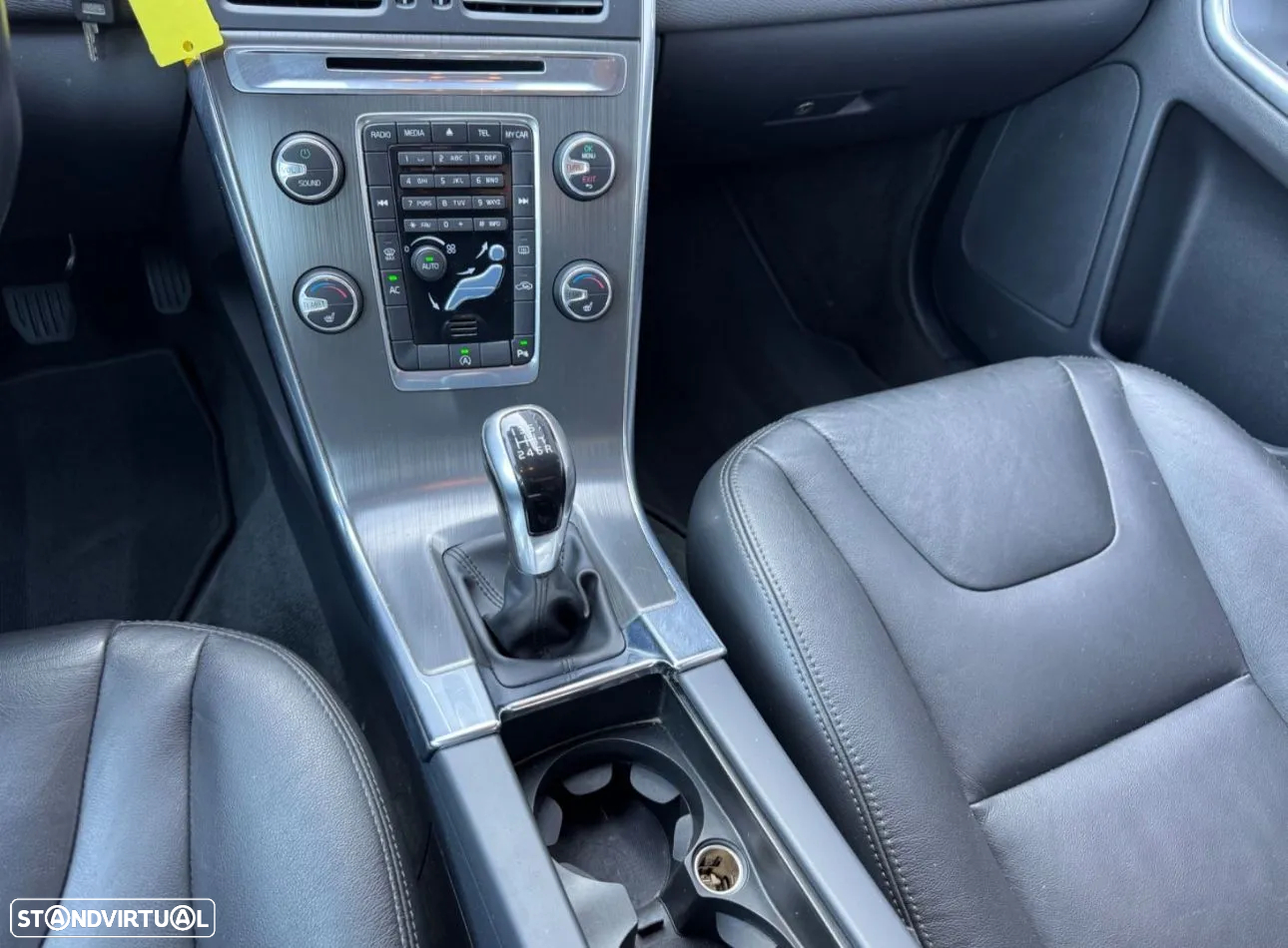 Volvo XC 60 2.0 D4 Dynamic Edition Geartronic - 14